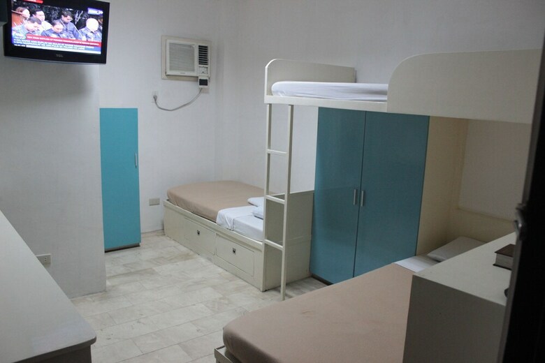Hostal P Hostels And Residences