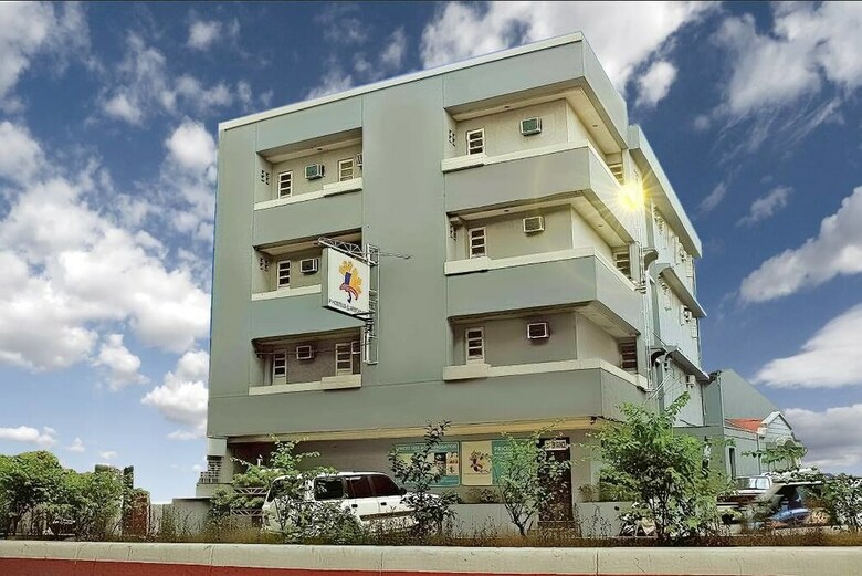 Hostal P Hostels And Residences