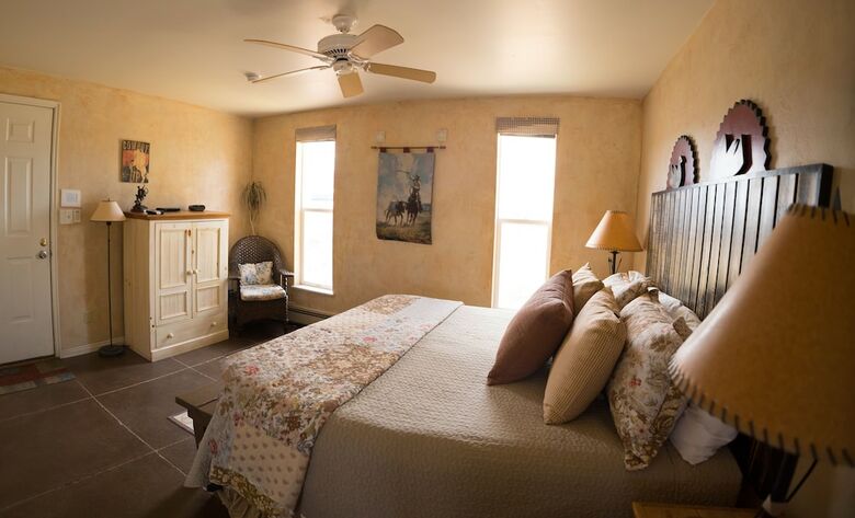 Skyridge Inn Bed & Breakfast