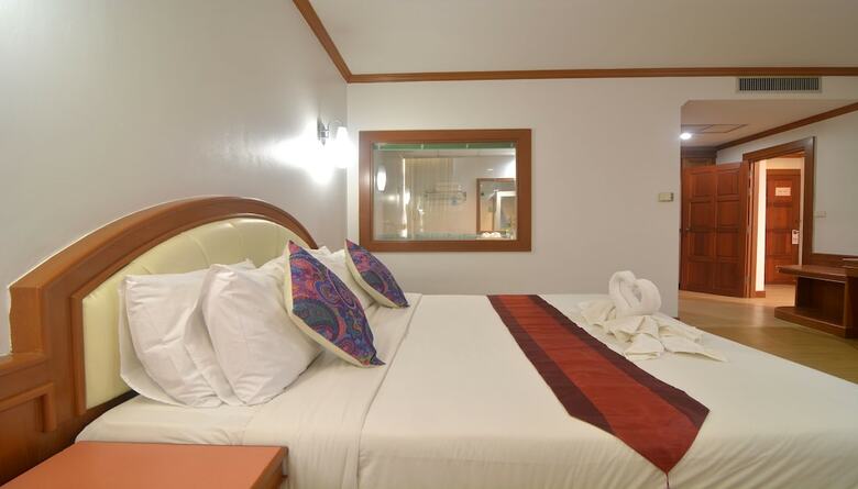 Chumphon Gardens Hotel