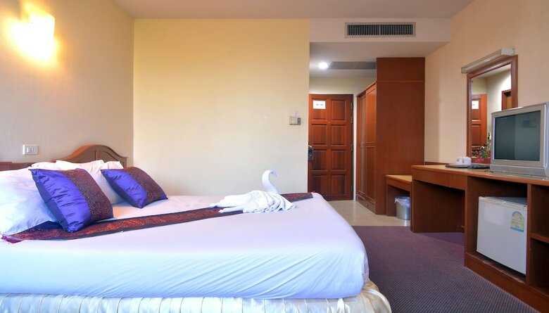 Chumphon Gardens Hotel