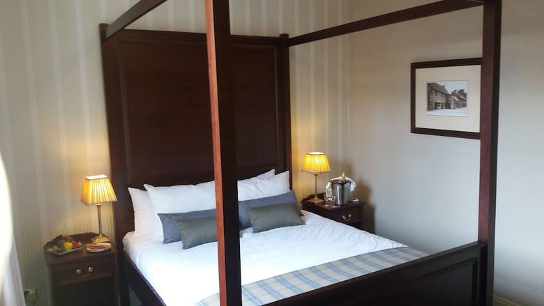 Salutation Hotel