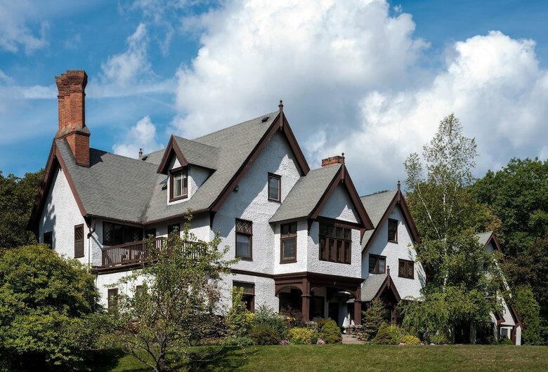 Bed & Breakfast Manor House Inn