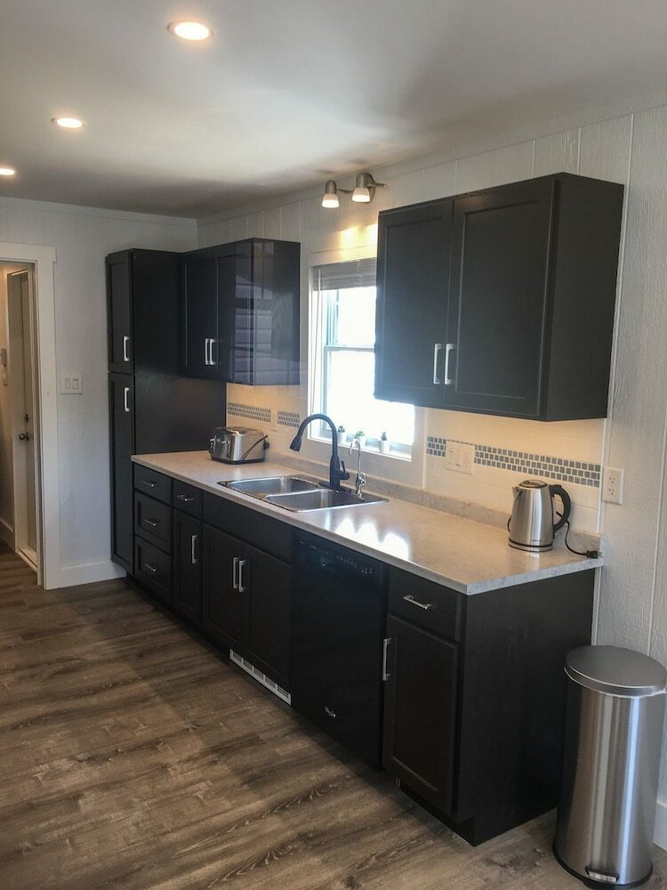 Larinda's Landing Oceanfront Cottages