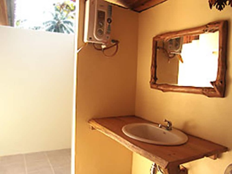 Hotel Thiw Son Beach Resort