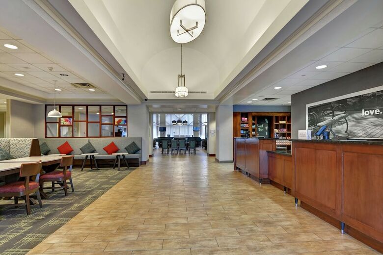 Hotel Hampton Inn & Suites Newark-harrison-riverwalk