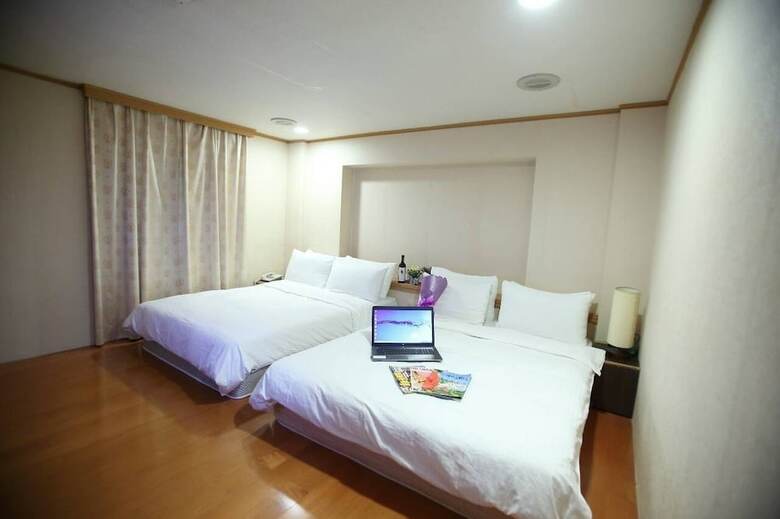 Hotel Funhouse Hsinchu