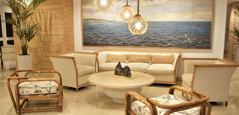 Aparthotel Mediterr�neo Sitges