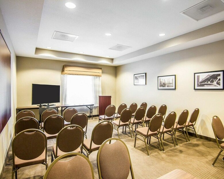 Hotel Mainstay Suites