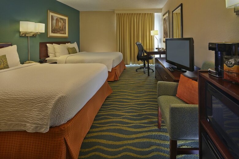 Hotel Fairfield Inn And Suites By Marriott Palm Beach