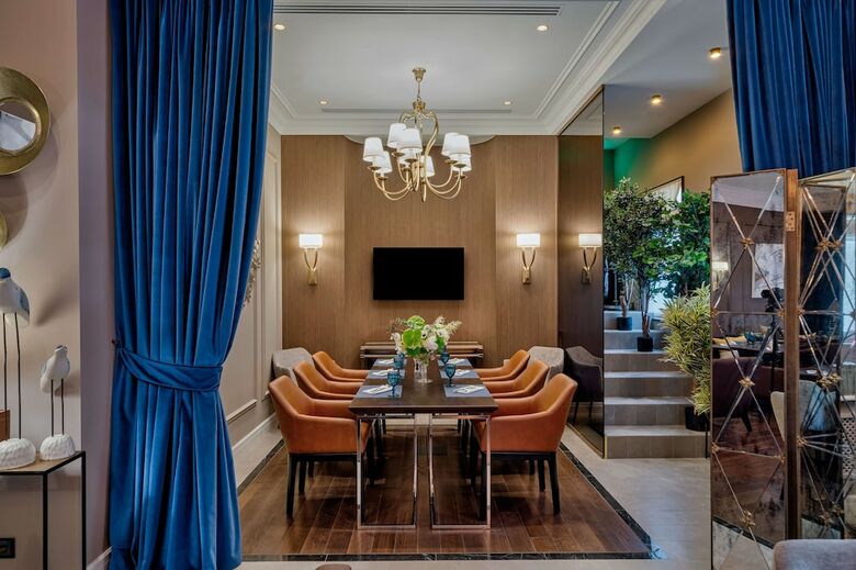 Chekhoff Hotel Moscow Curio Collection By Hilton