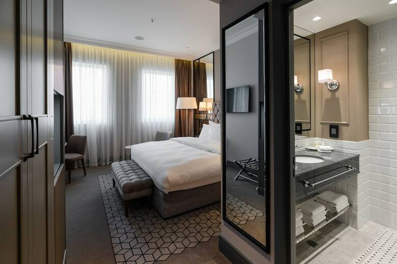 Chekhoff Hotel Moscow Curio Collection By Hilton