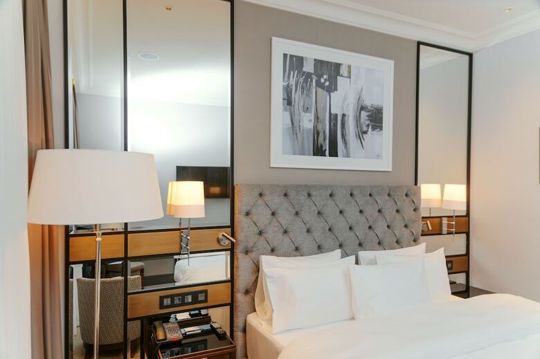 Chekhoff Hotel Moscow Curio Collection By Hilton