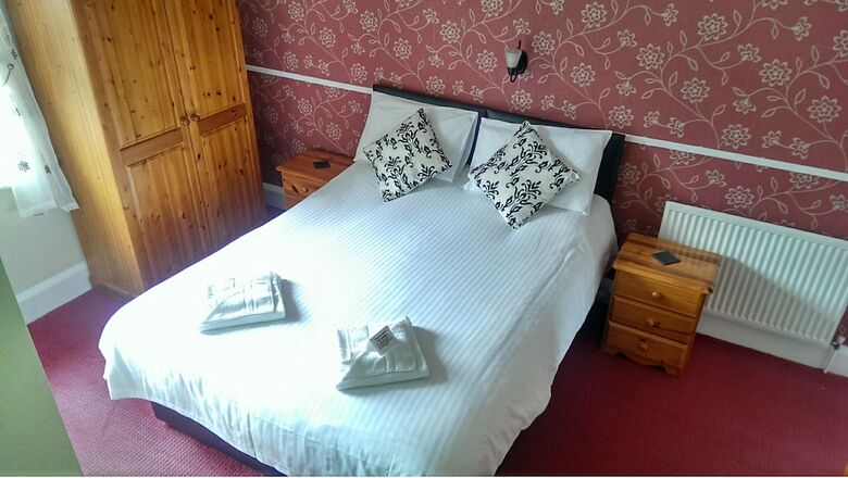 Hotel Tusker Lodge