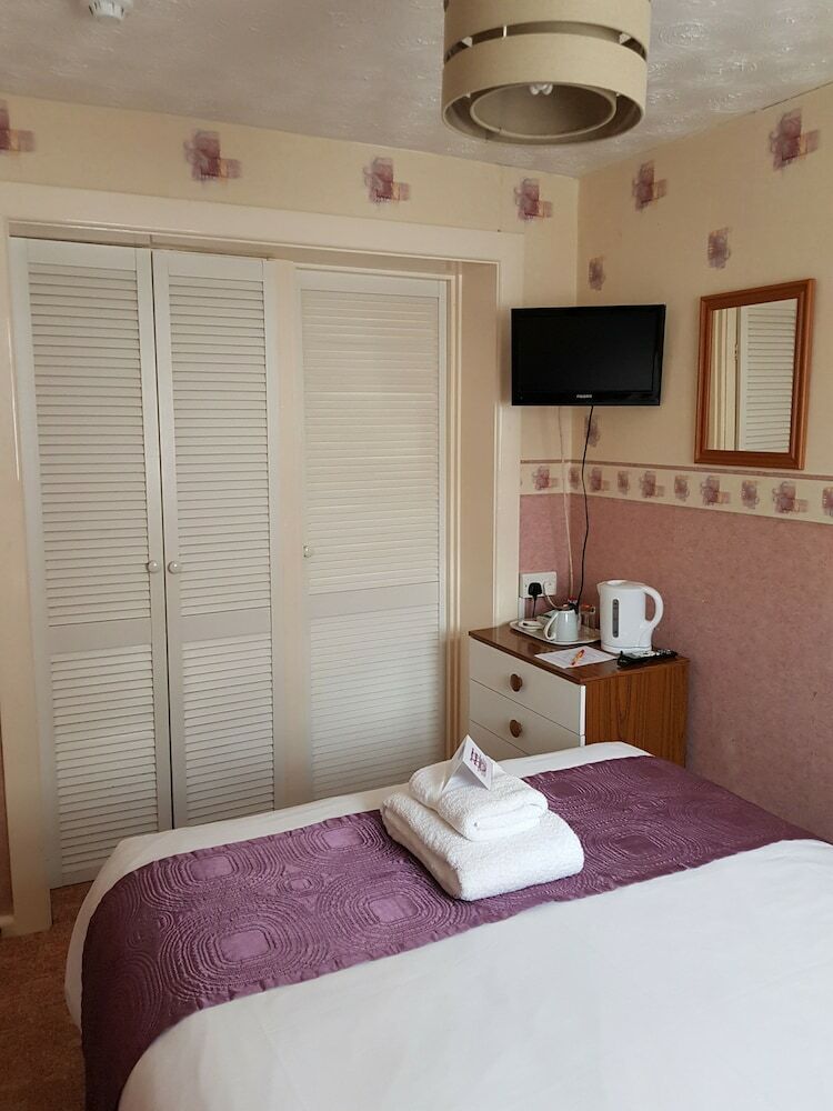Hotel Tusker Lodge