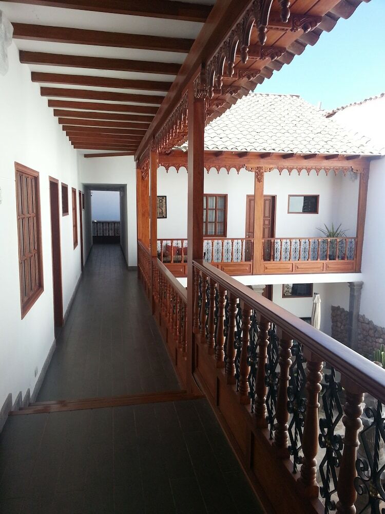 Illa Hotel