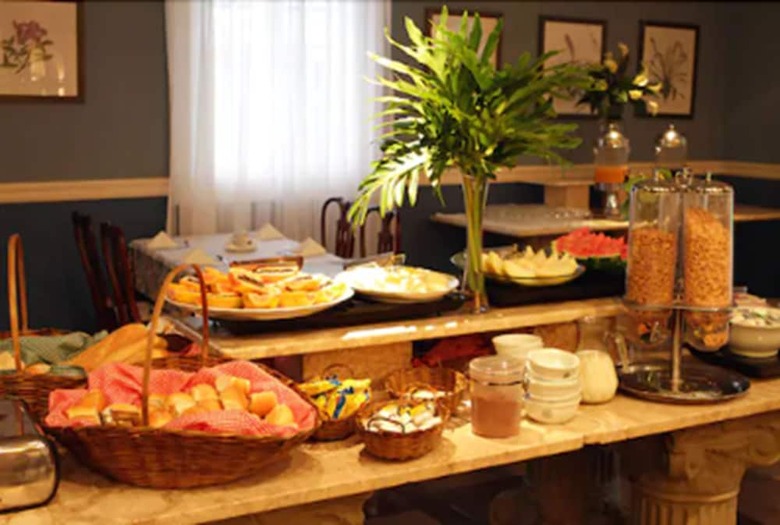 San Raphael Country Hotel