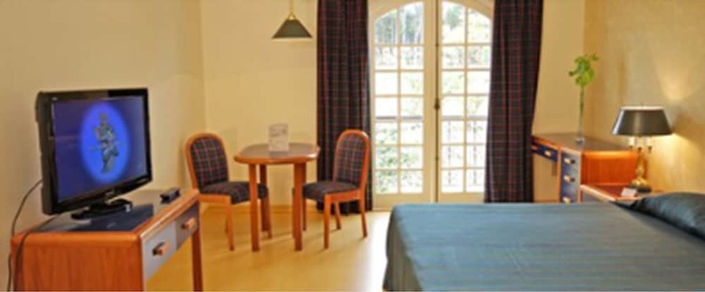 San Raphael Country Hotel