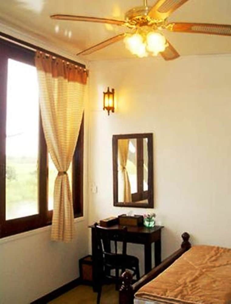 Hostal Yha Bangkok Airport - Hostel