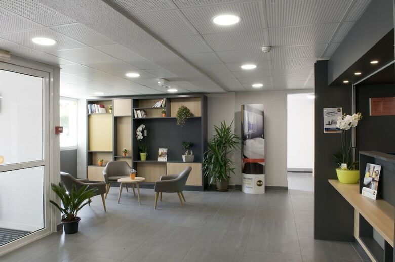 Hotel B&B H�tel Saint-quentin