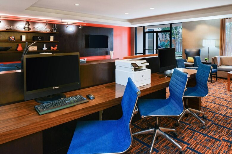 Hotel Courtyard By Marriott Beaumont