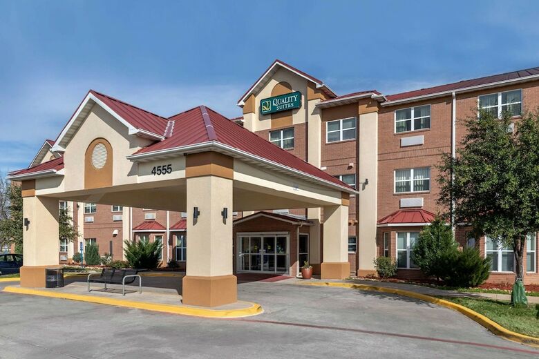 Hotel Quality Suites Addison-dallas