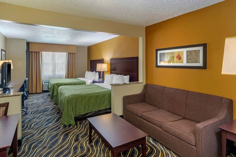 Hotel Quality Suites Addison-dallas