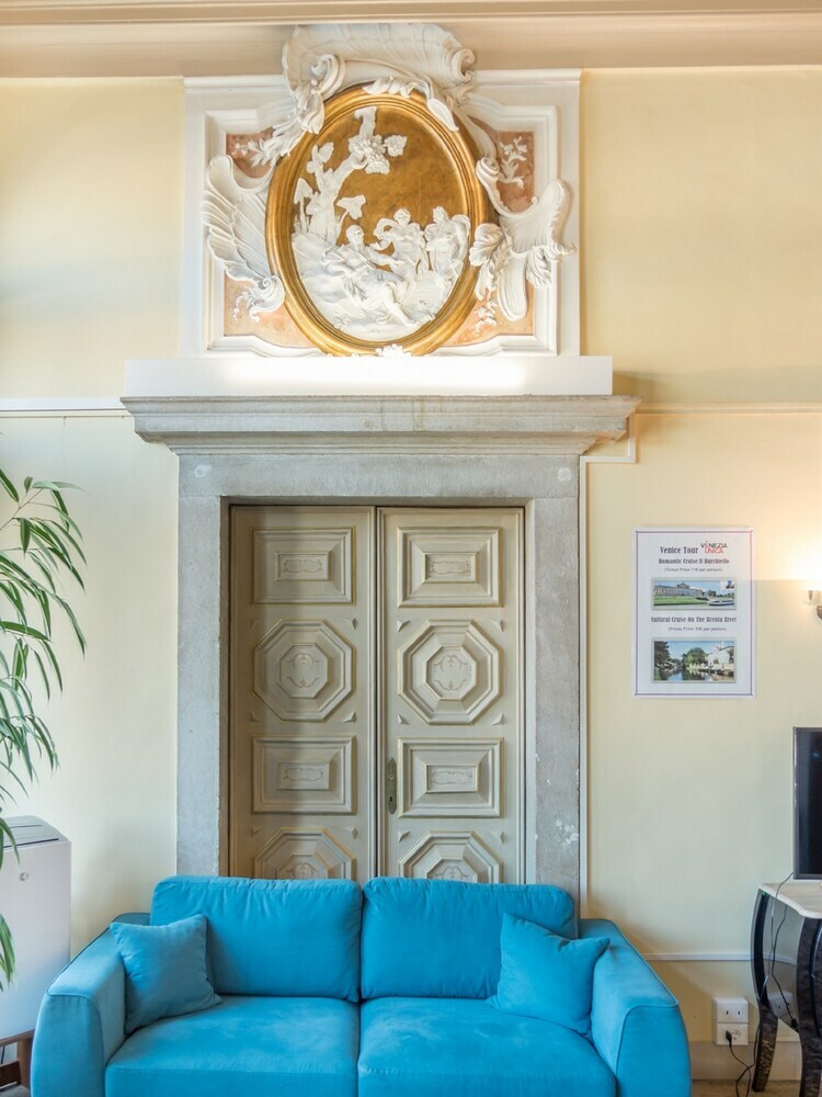 Accademia Charm Apartments