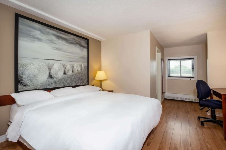 Hotel Super 8 By Wyndham Smoky Lake