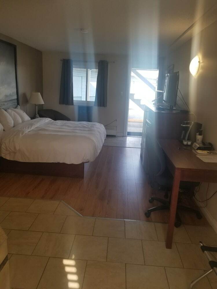 Hotel Super 8 By Wyndham Smoky Lake