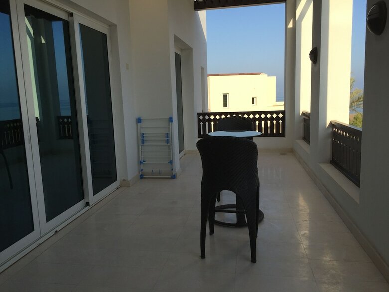 Le Sifah Resort Apartments