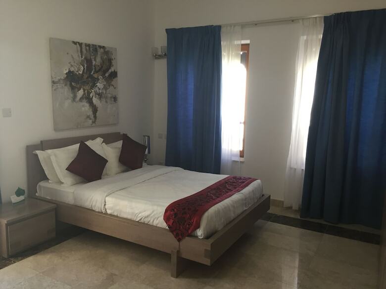 Le Sifah Resort Apartments