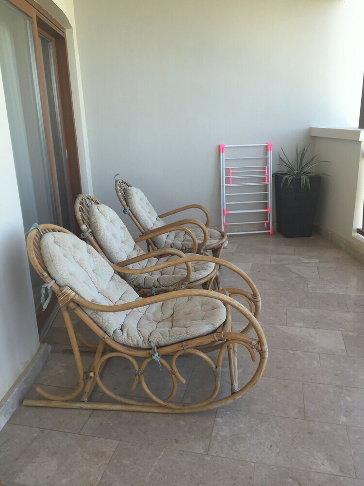Le Sifah Resort Apartments