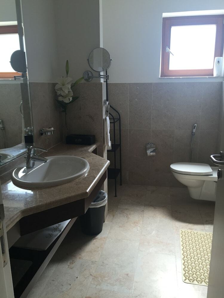Le Sifah Resort Apartments