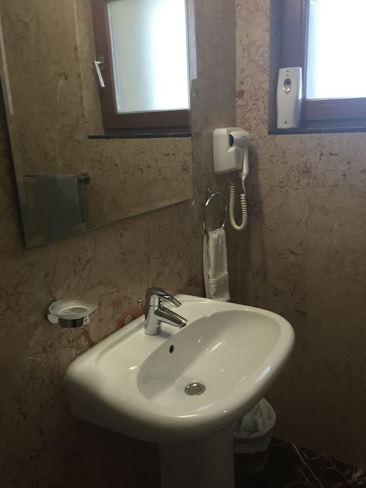 Le Sifah Resort Apartments