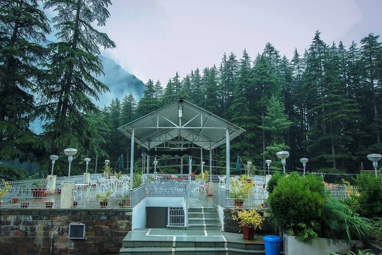 Hotel Golden Tulip Manali