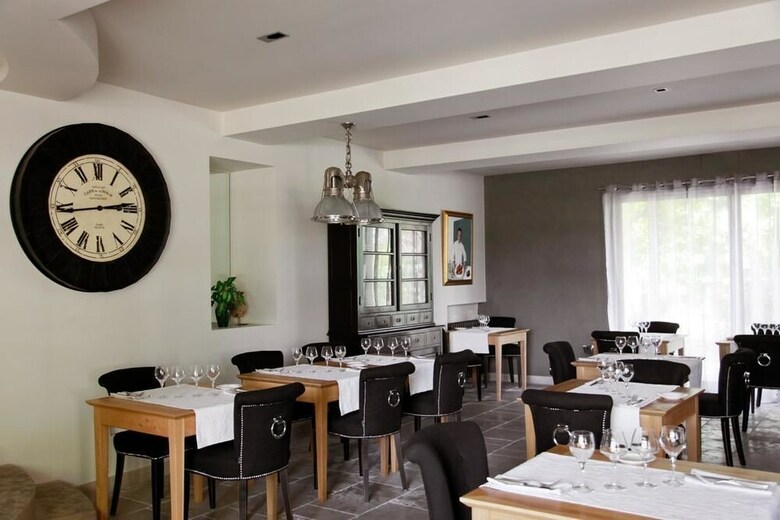 Hotel Le Pre Du Moulin