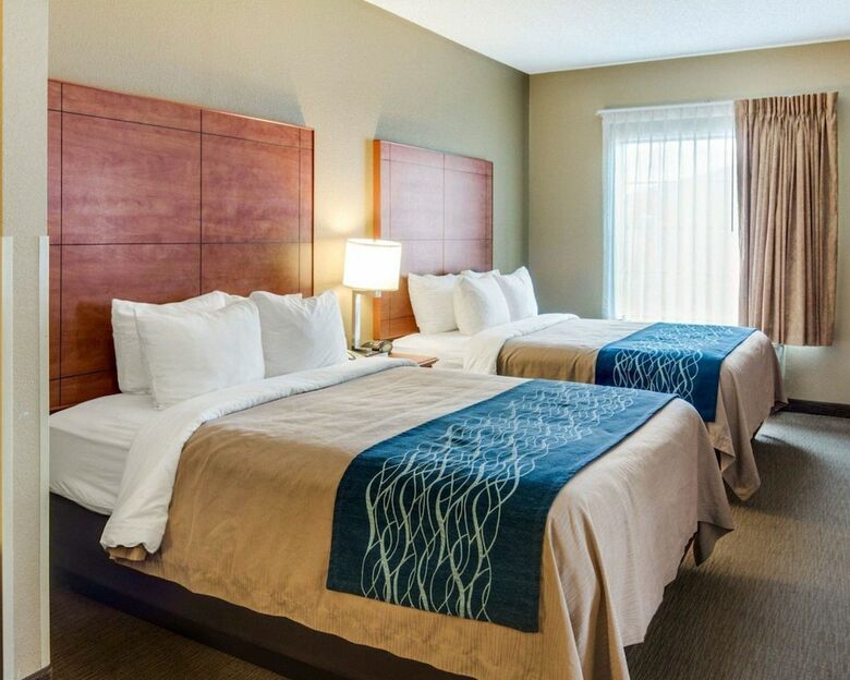 Hotel Comfort Inn & Suites