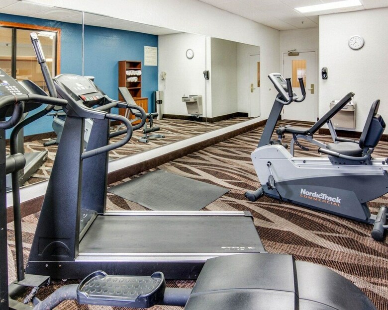 Hotel Comfort Inn & Suites