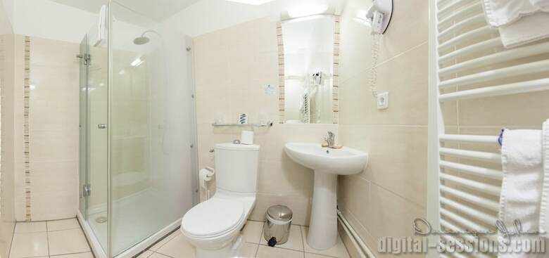 Hotel 3 �toiles  Restaurant La Flamb�e
