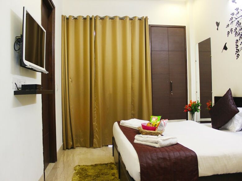 Marine Club Hotel Gurgaon
