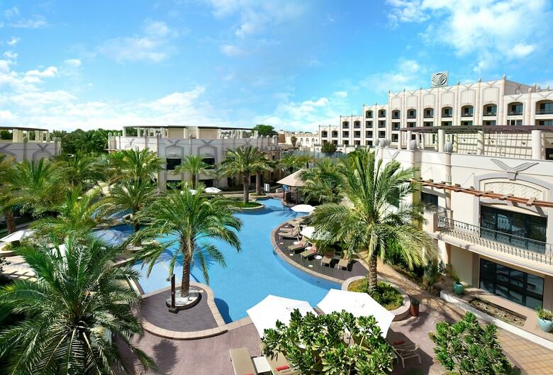 Hotel Al Ain Rotana