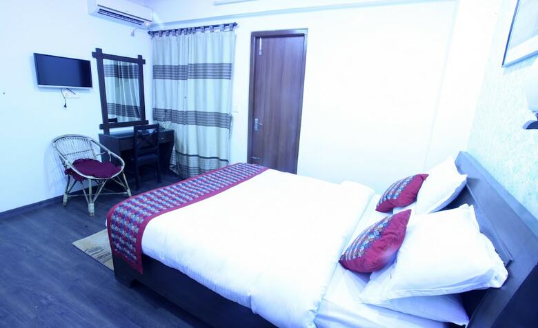 Alpine Hotel & Apartment