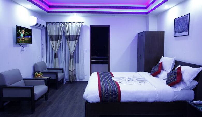 Alpine Hotel & Apartment