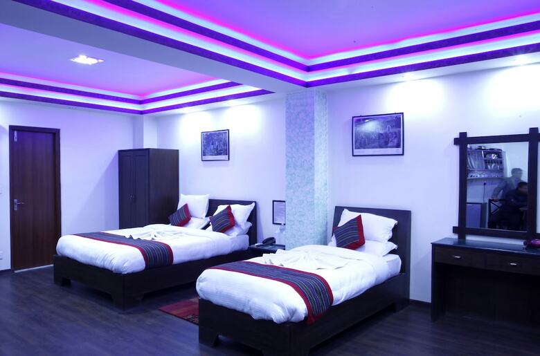 Alpine Hotel & Apartment