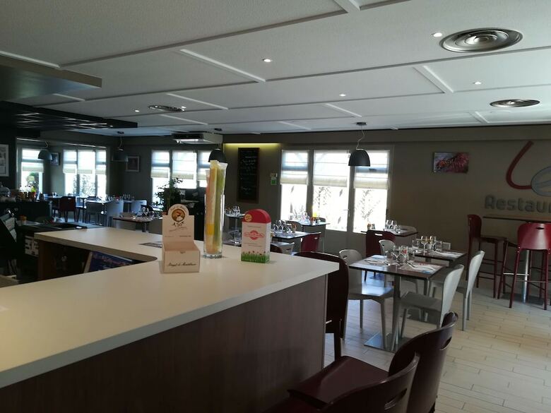 Hotel Campanile Montelimar - Les Tourrettes