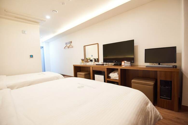 Shin Shin Hotel