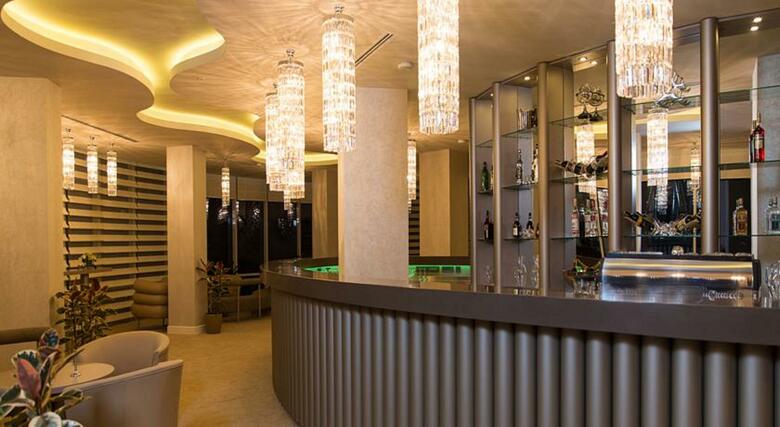 Burj Hotel Sahil