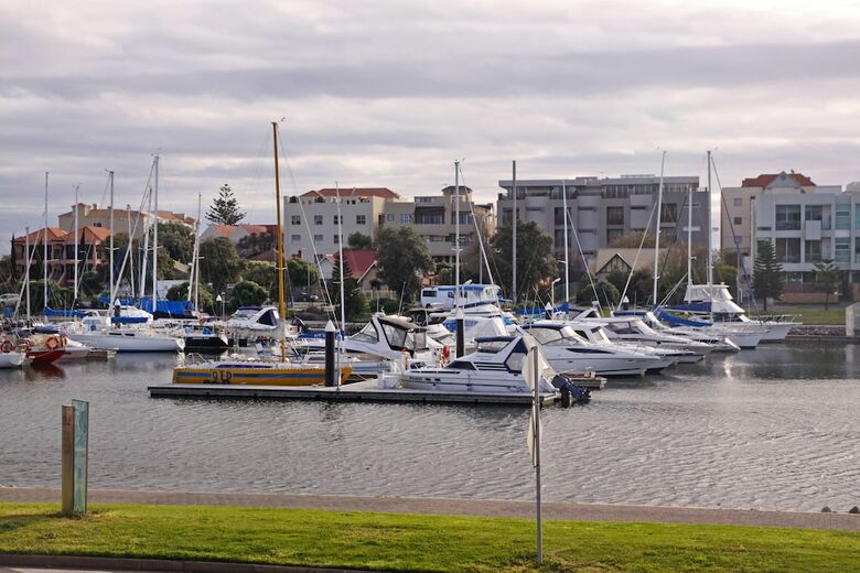 Bayswaterfront Apartments