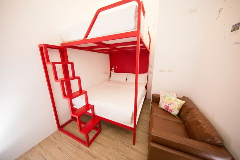 Sleepbox Hotel-ximen